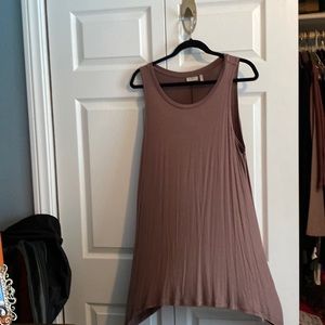 Logo by Lori Logo sleeveless scoop neck layering tunic sharkbite hem mocha